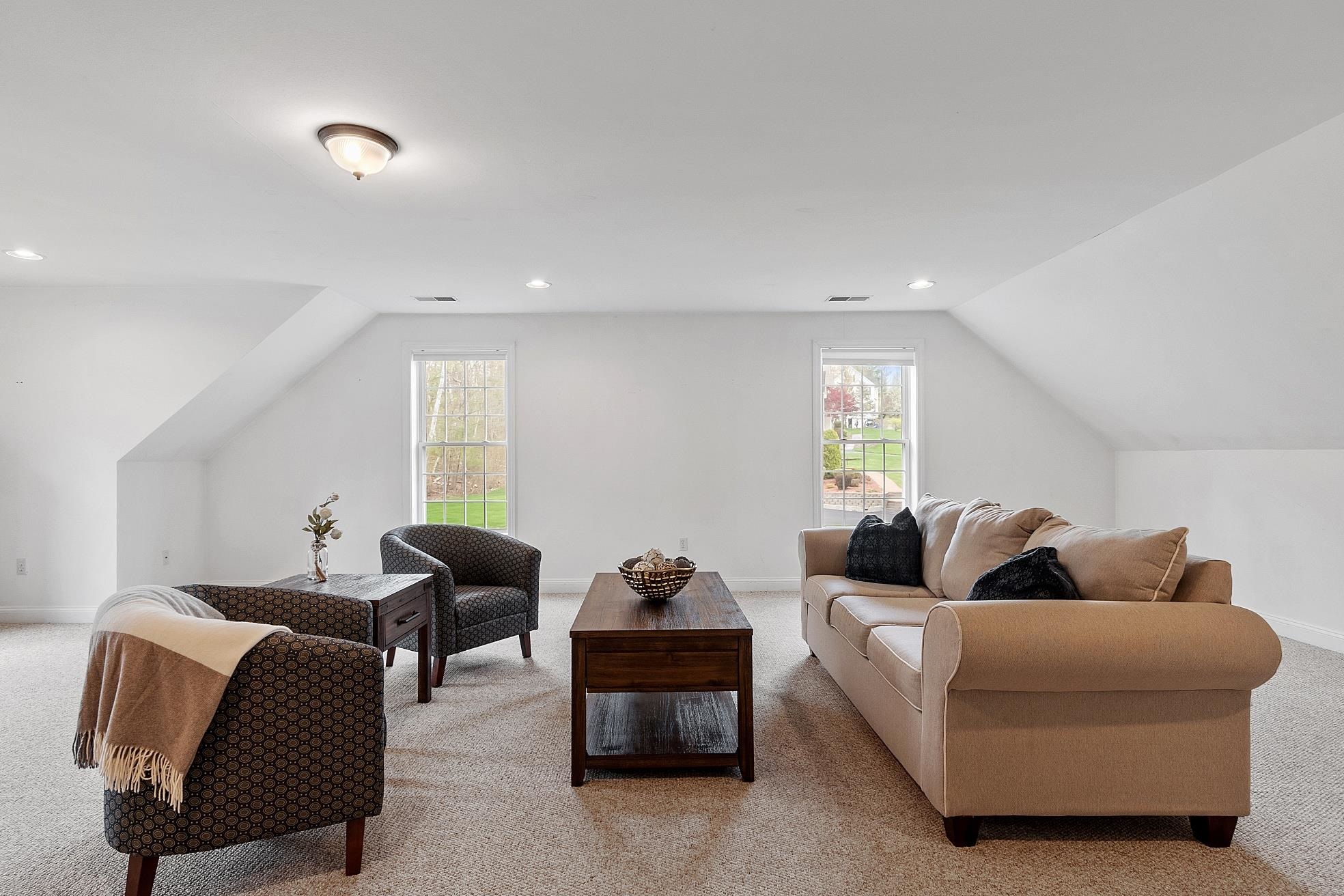 10 Appleton Road Windham, NH 03087 - Photo 19 of 37