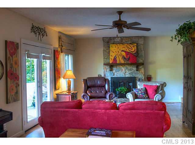 3726 Lake Shore Road South Denver, NC 28037 - Photo 3 of 14 Gallery Image 3