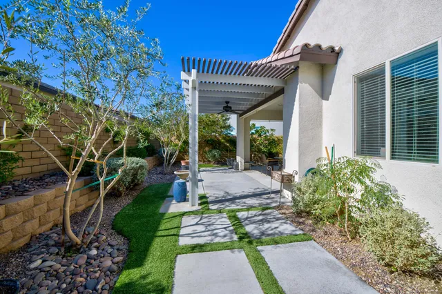 $2,800 | 78863 Amare Way, Palm Desert, CA 92211