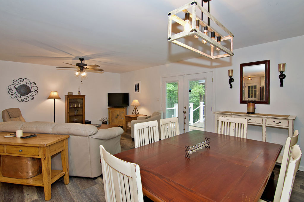 1279 Coneross Point Drive Seneca, SC 29678 - Photo 15 of 48