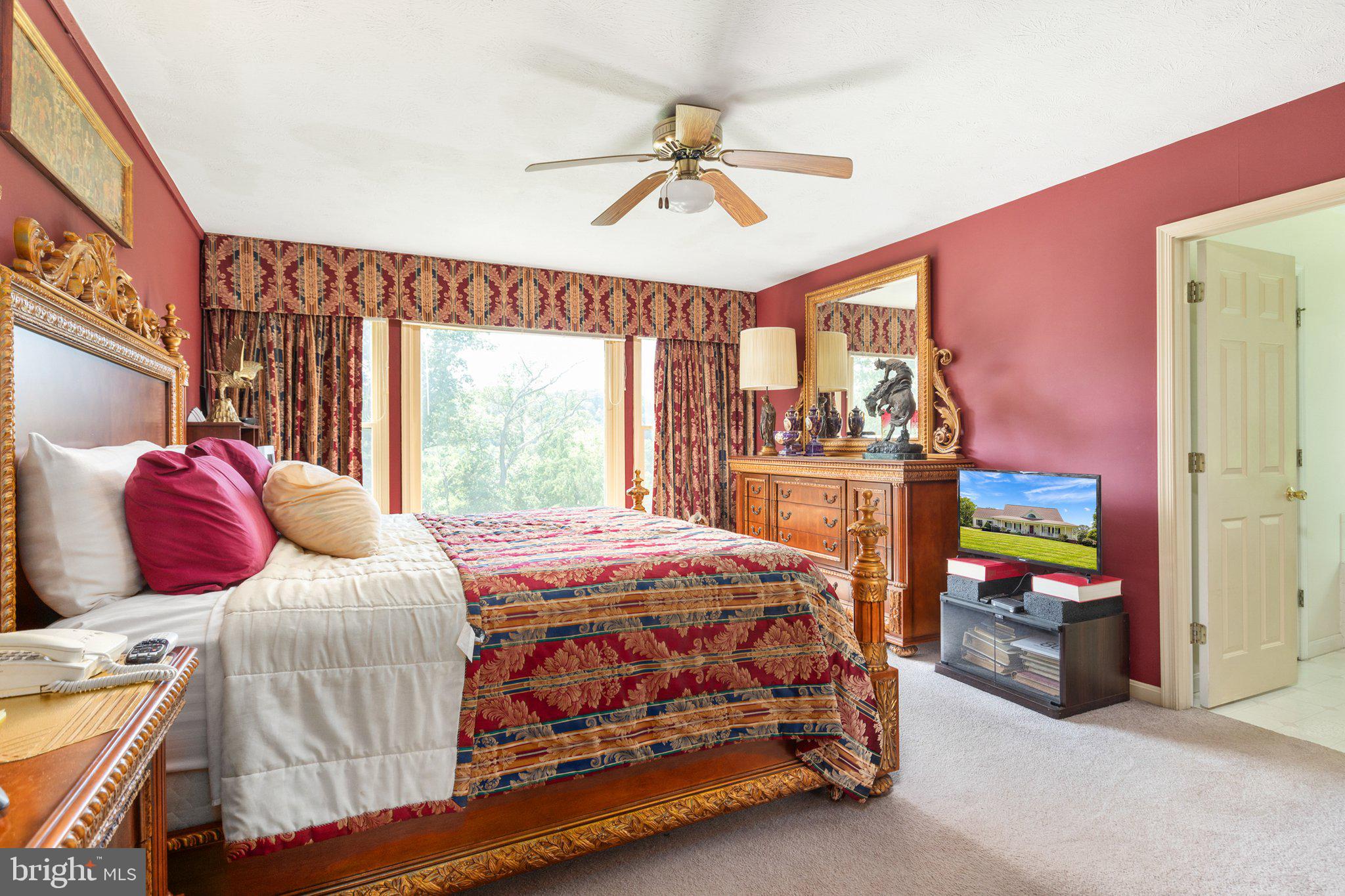 409 Stickley Loop Strasburg, VA 22657 - Photo 15 of 43 Primary suite