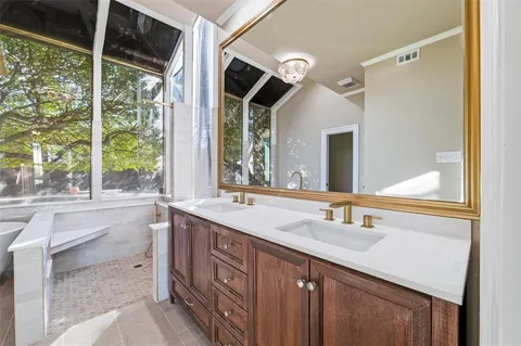 $625,000 | 4705 Villa Vera Drive, Arlington, TX 76017