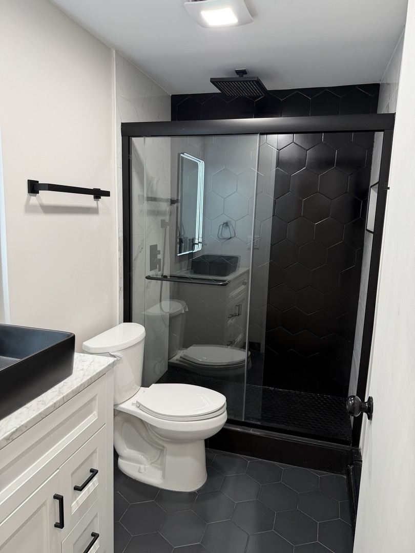 5357 North Delphia Avenue, Unit 357 Chicago, IL 60656 - Photo 9 of 11
