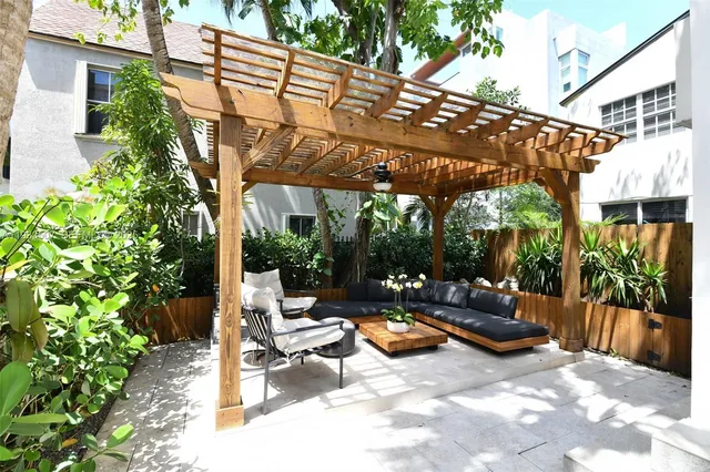 $4,300 | 2918 Bird Avenue, Unit 5, Miami, FL 33133