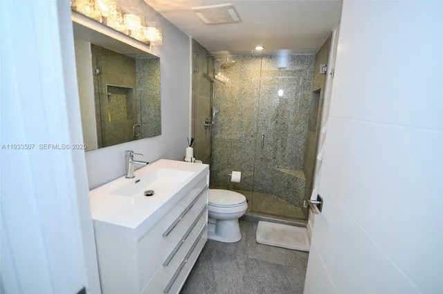 $4,300 | 2918 Bird Avenue, Unit 5, Miami, FL 33133