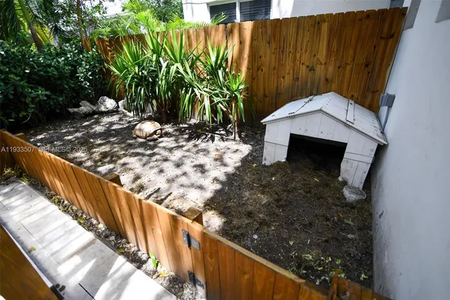 $4,300 | 2918 Bird Avenue, Unit 5, Miami, FL 33133