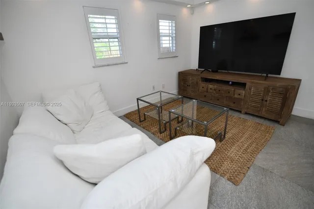 $4,300 | 2918 Bird Avenue, Unit 5, Miami, FL 33133