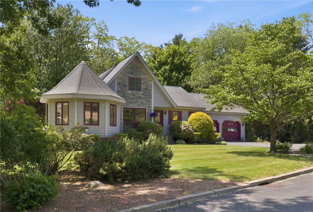 32 Briarwood Road Lincoln, RI 02865 - Photo 1 of 44