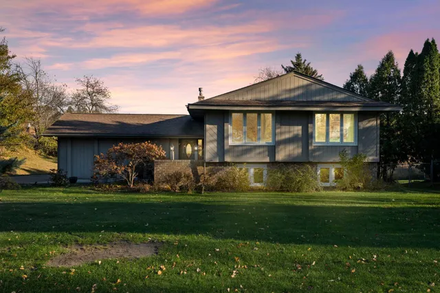 $412,500 | 9727 223rd Street North, Forest Lake, MN 55025