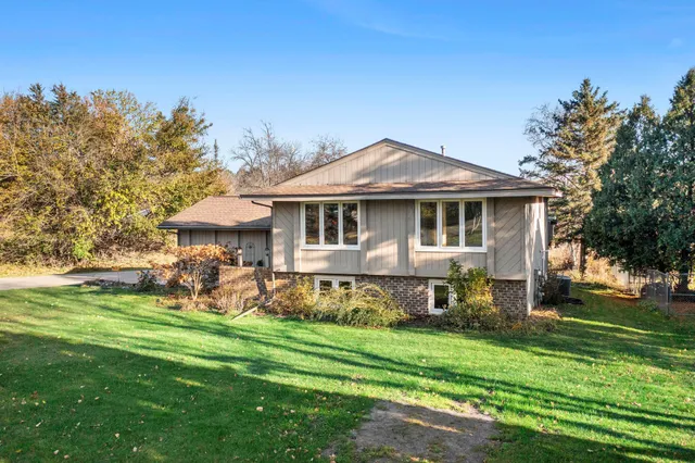 $412,500 | 9727 223rd Street North, Forest Lake, MN 55025