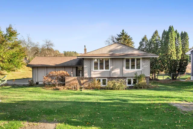 $412,500 | 9727 223rd Street North, Forest Lake, MN 55025