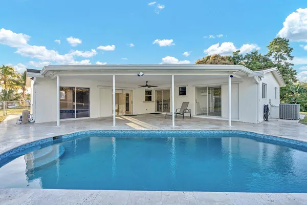 $3,950 | 290 Northwest 65th Avenue, Margate, FL 33063