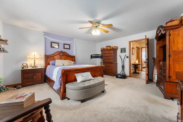 $249,900 | 3404 West Twickingham Drive, Muncie, IN 47304