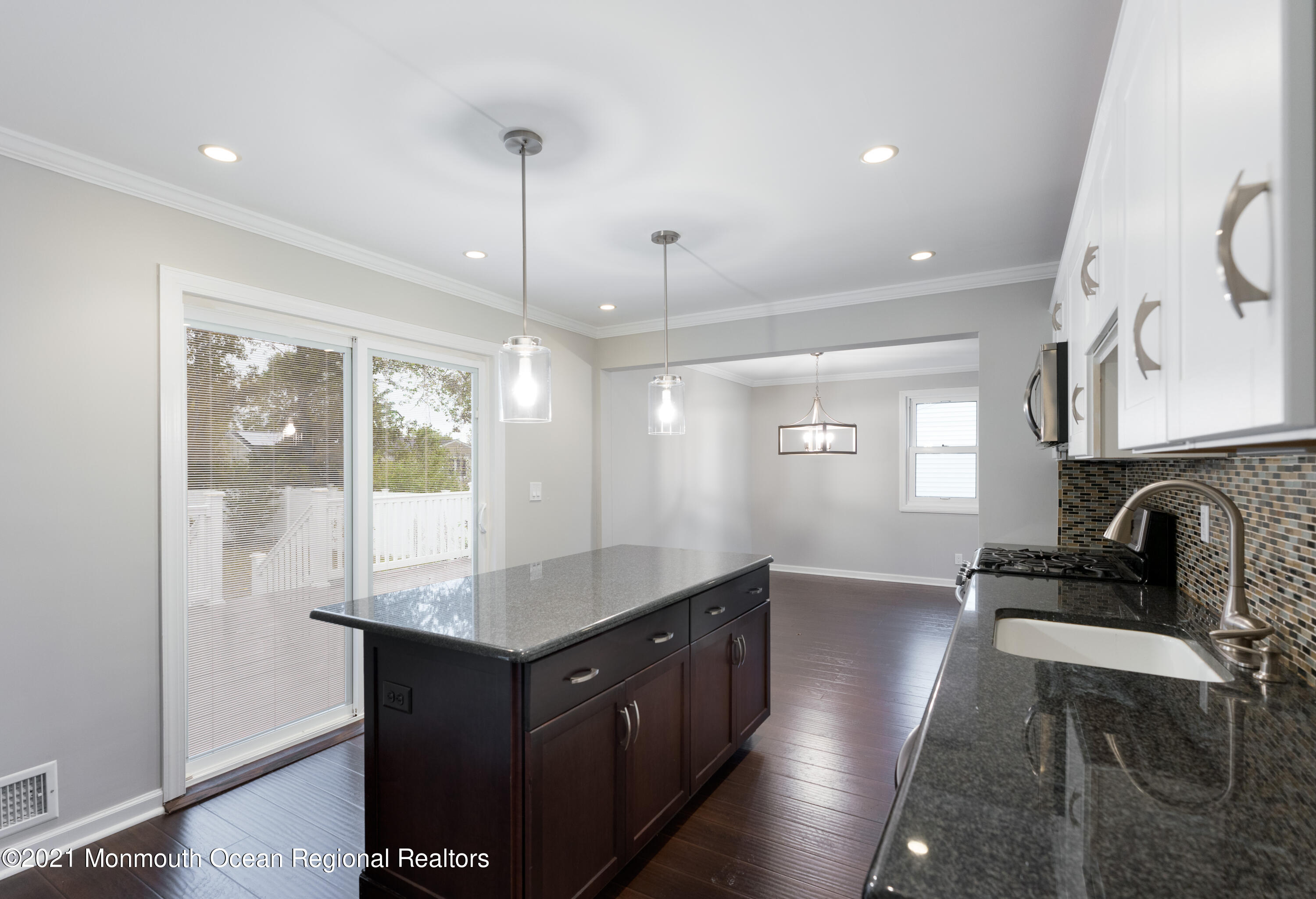 20 Annapolis Road Toms River, NJ 08757 - Photo 2 of 13 RLS-4