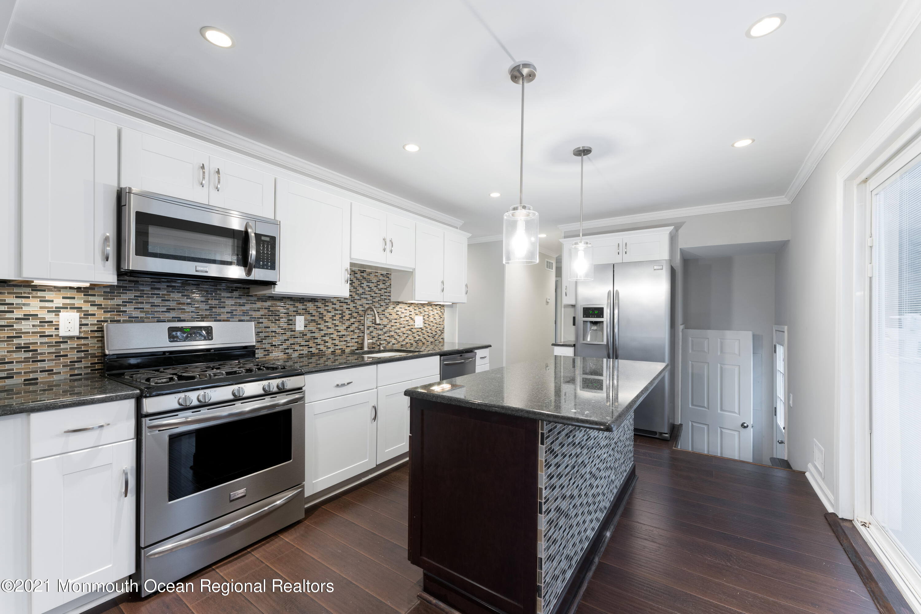 20 Annapolis Road Toms River, NJ 08757 - Photo 4 of 13 RLS-6