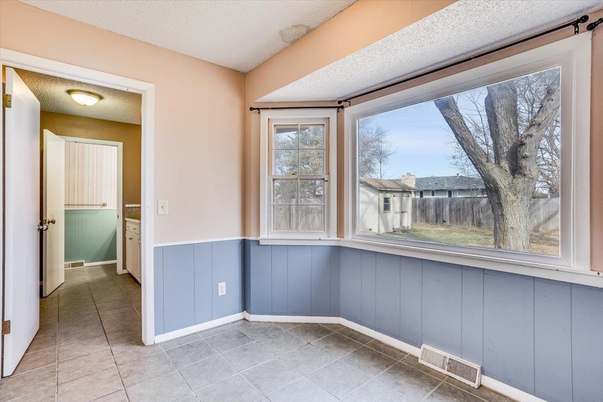 1926 Siefkin Street Wichita, KS 67208 - Photo 14 of 36