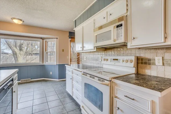 $239,900 | 1926 Siefkin Street, Wichita, KS 67208