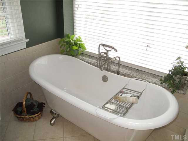 2521 Harptree Court Raleigh, NC 27613 - Photo 10 of 20 Master Bath/Spa