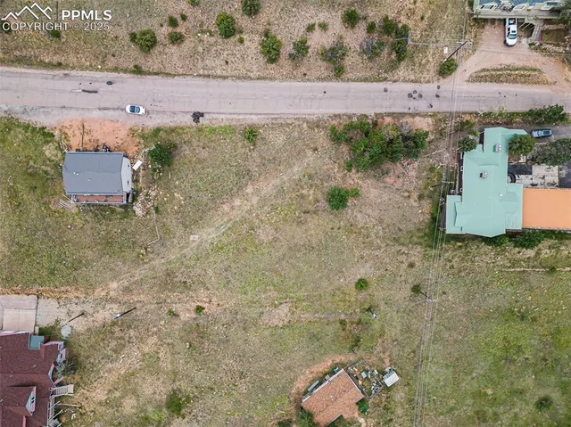 a view of a yard with an outdoor space
