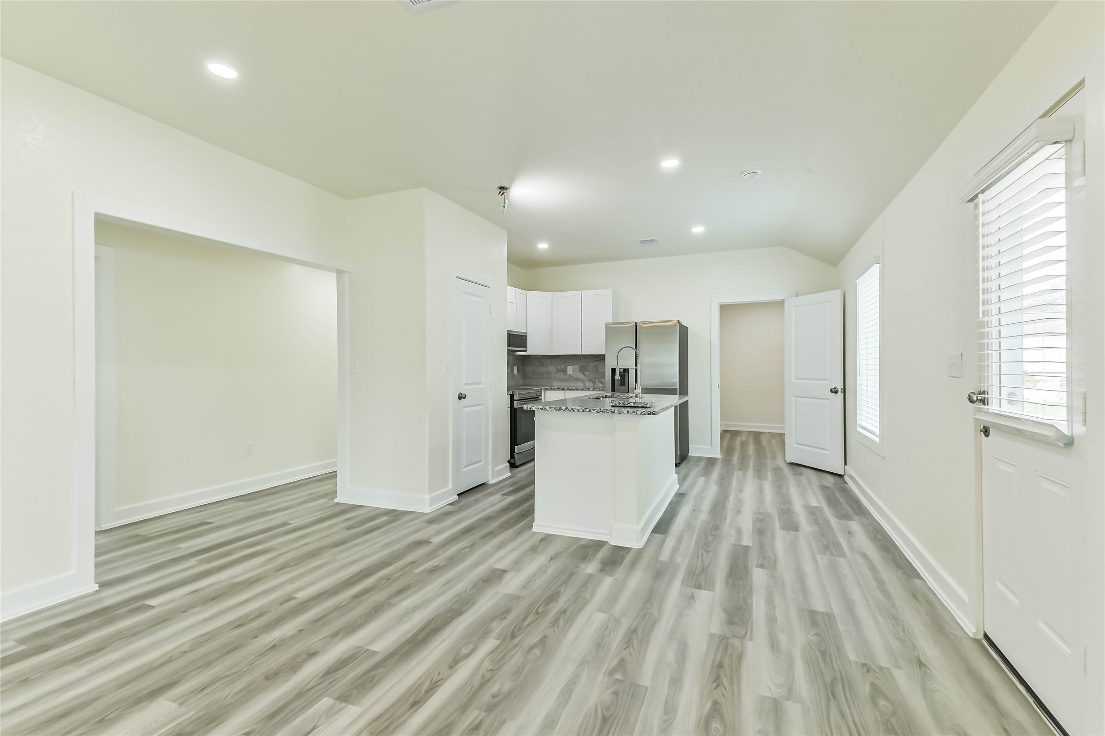 18433 Novarra Drive Conroe, TX 77306 - Photo 15 of 31