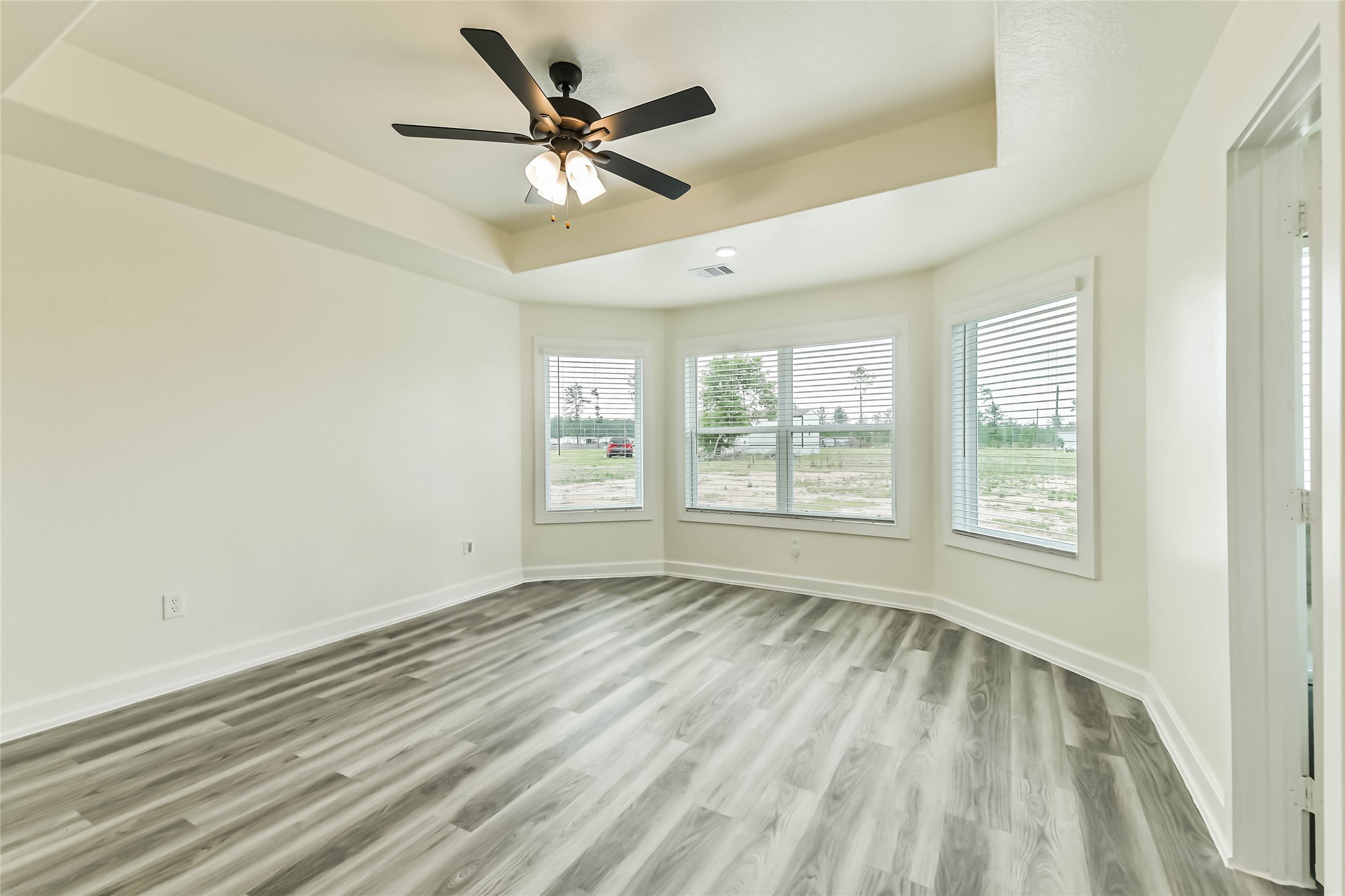 18433 Novarra Drive Conroe, TX 77306 - Photo 18 of 31