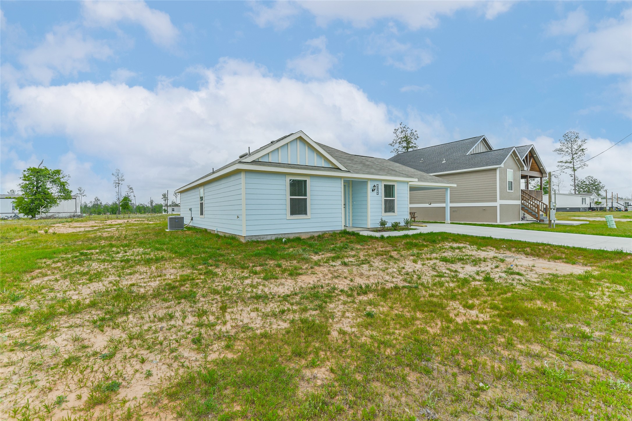 18433 Novarra Drive Conroe, TX 77306 - Photo 2 of 31