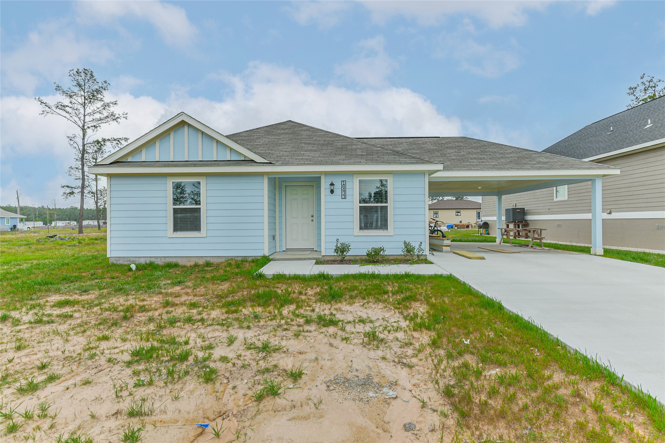 18433 Novarra Drive Conroe, TX 77306 - Photo 4 of 31