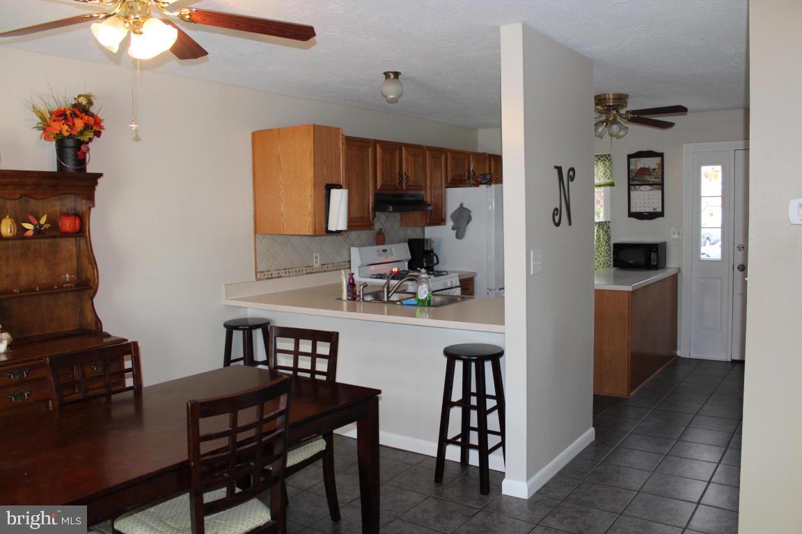 439 Crosswinds Drive Lititz, PA 17543 - Photo 5 of 24 Gallery Image 5