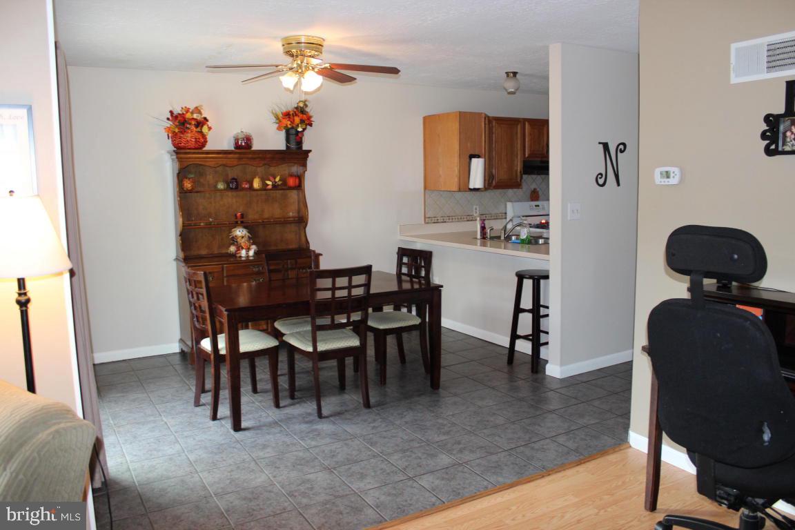 439 Crosswinds Drive Lititz, PA 17543 - Photo 6 of 24 Gallery Image 6
