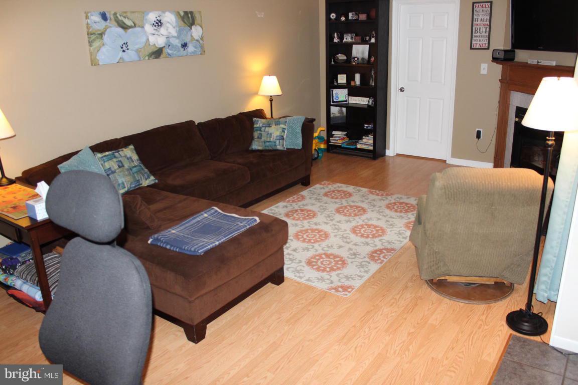 439 Crosswinds Drive Lititz, PA 17543 - Photo 7 of 24 Gallery Image 7