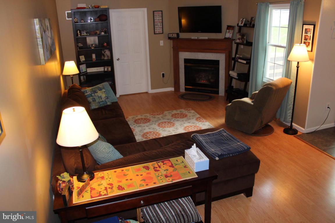 439 Crosswinds Drive Lititz, PA 17543 - Photo 8 of 24 Gallery Image 8