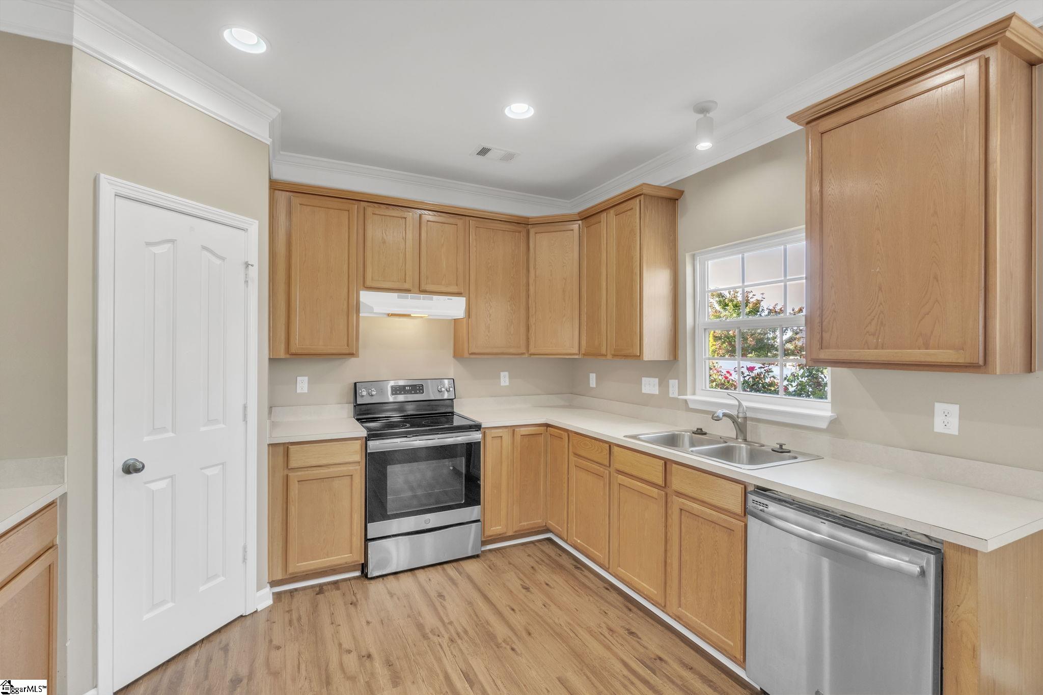43 Shale Court Greenville, SC 29607 - Photo 9 of 25 Gallery Image 9