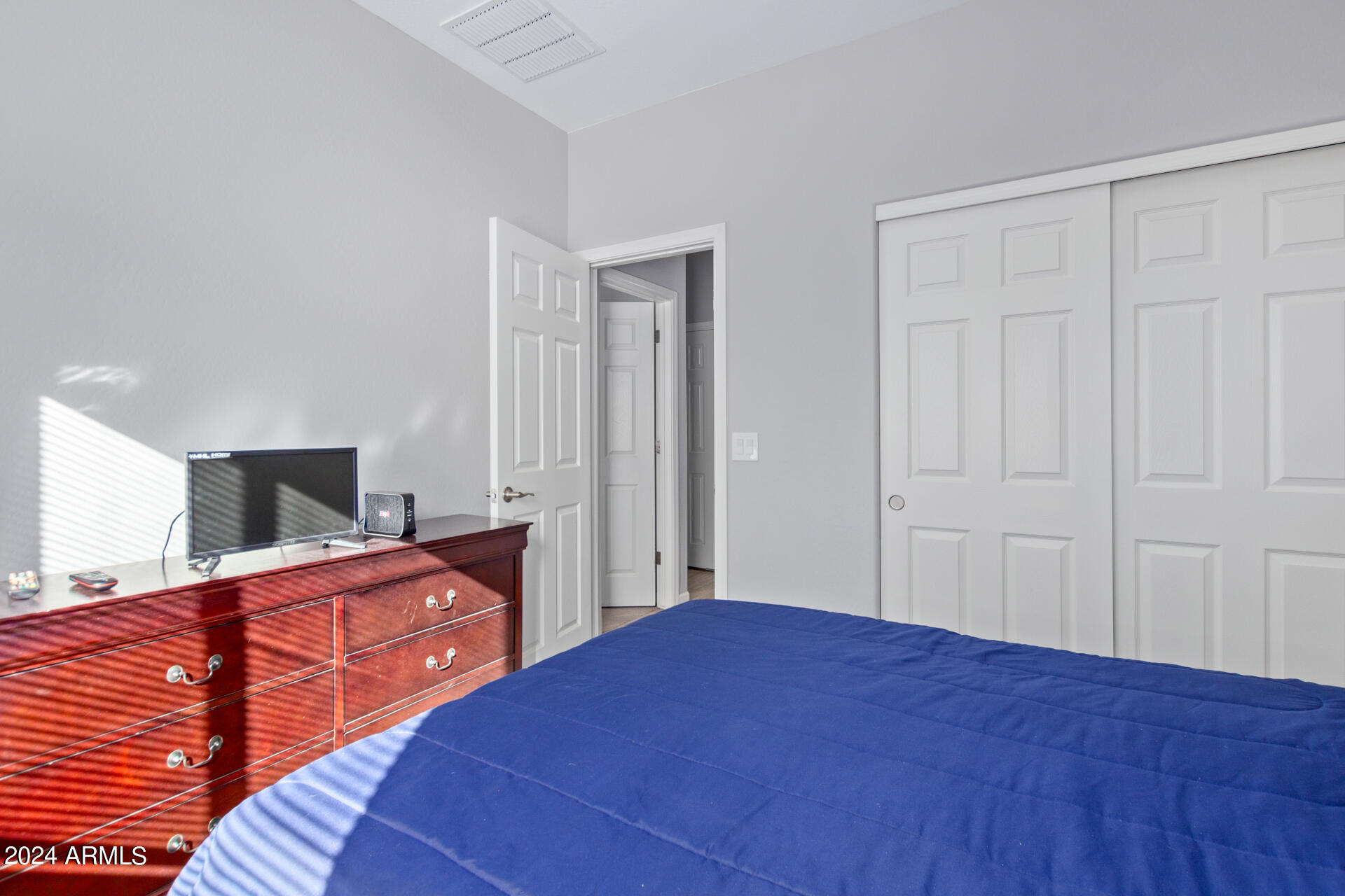 528 West Harwell Road Phoenix, AZ 85041 - Photo 10 of 18 17 - Harwell