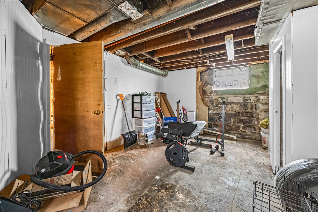 639 Emerson Street Rochester, NY 14613 - Photo 24 of 26 Gallery Image 24