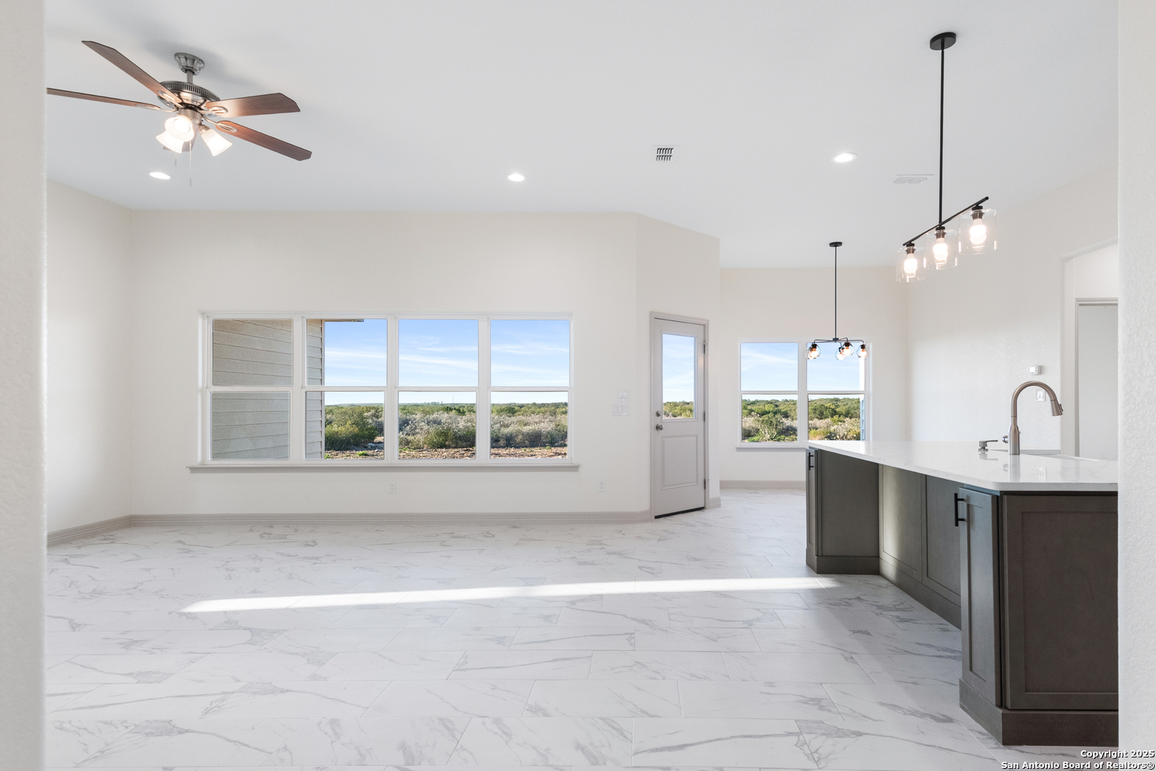 59 Legend Hills Uvalde, TX 78801 - Photo 12 of 42