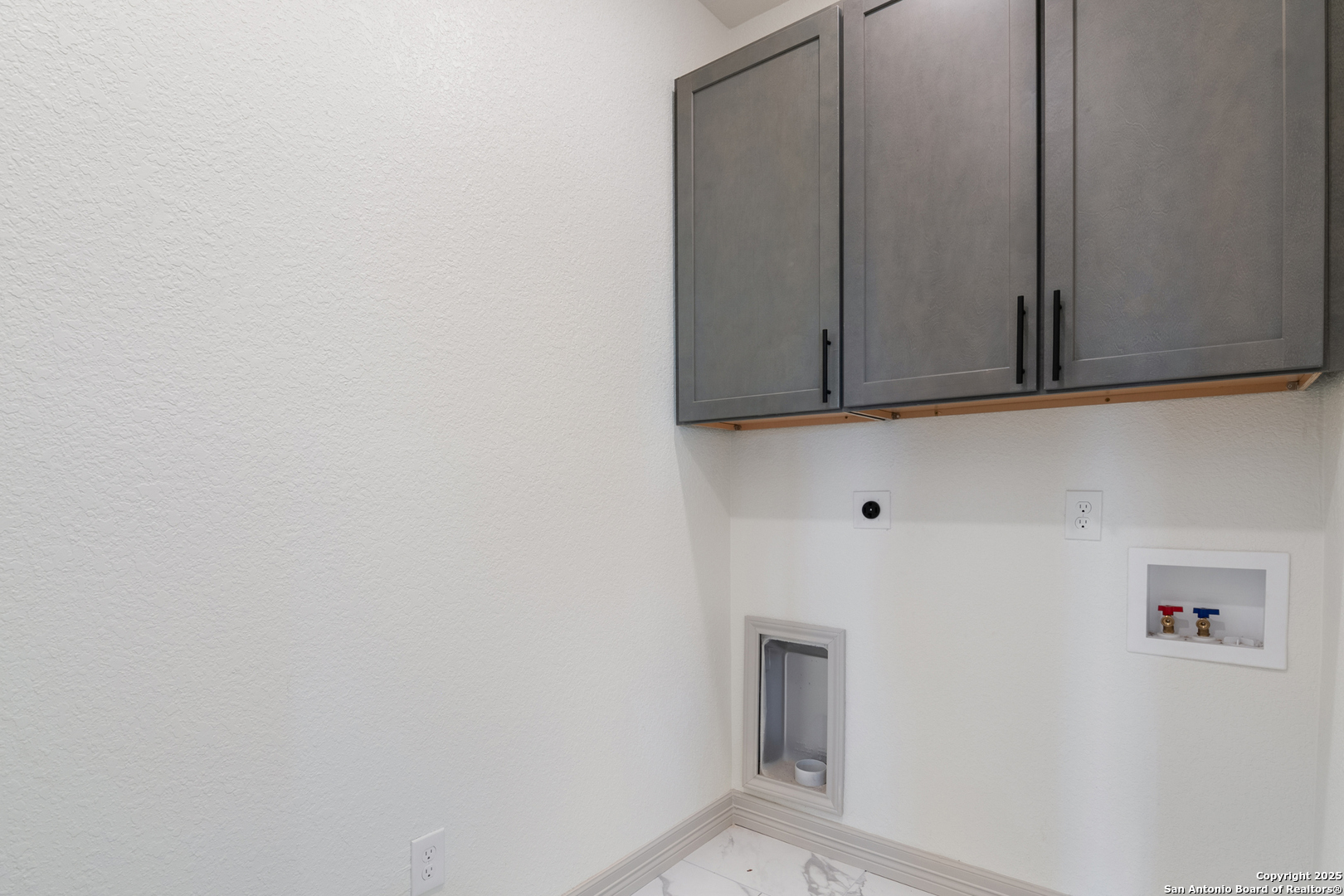 59 Legend Hills Uvalde, TX 78801 - Photo 16 of 42