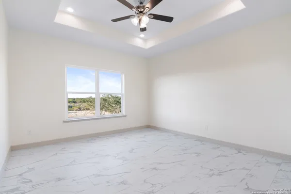 $424,900 | 59 Legend Hills, Uvalde, TX 78801