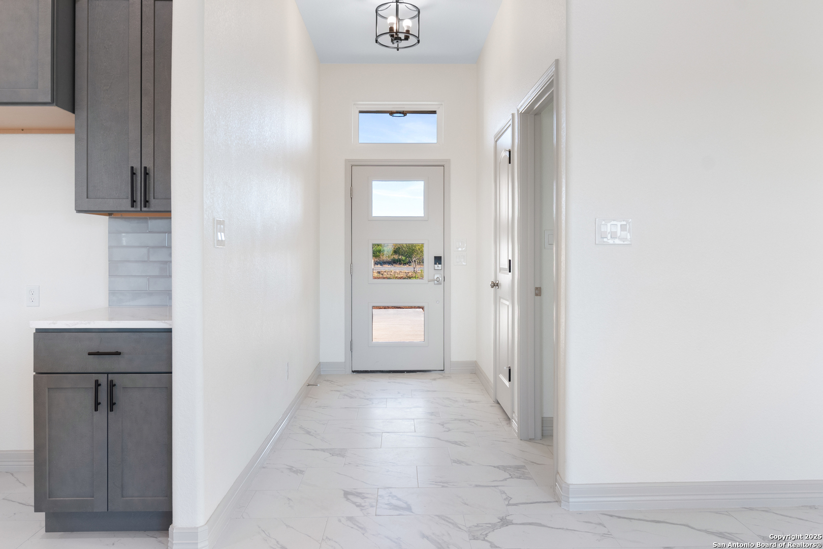 59 Legend Hills Uvalde, TX 78801 - Photo 5 of 42