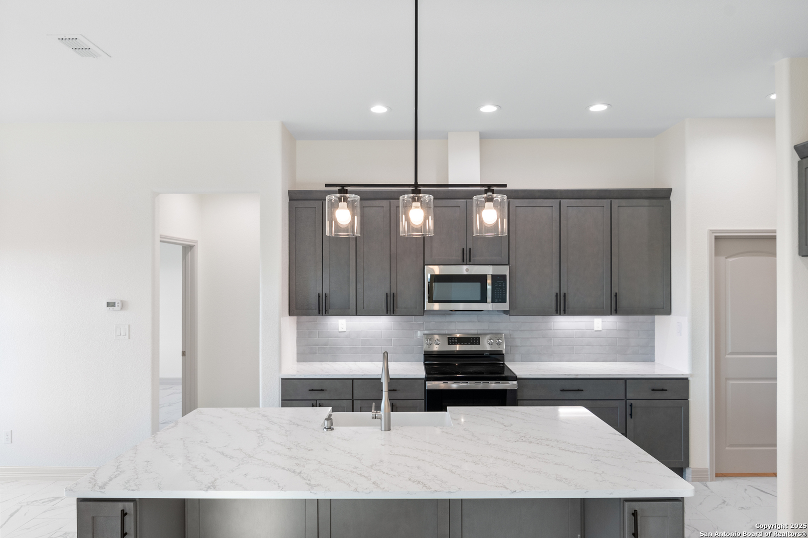 59 Legend Hills Uvalde, TX 78801 - Photo 8 of 42