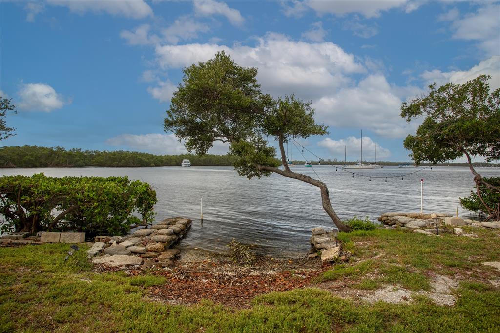 3312 West Shell Point Road Ruskin, FL 33570 - Photo 2 of 24