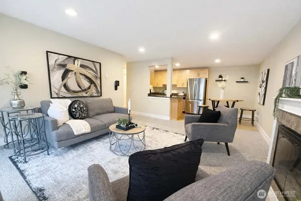 $318,900 | 21307 48th Avenue West, Unit C208, Mountlake Terrace, WA 98043