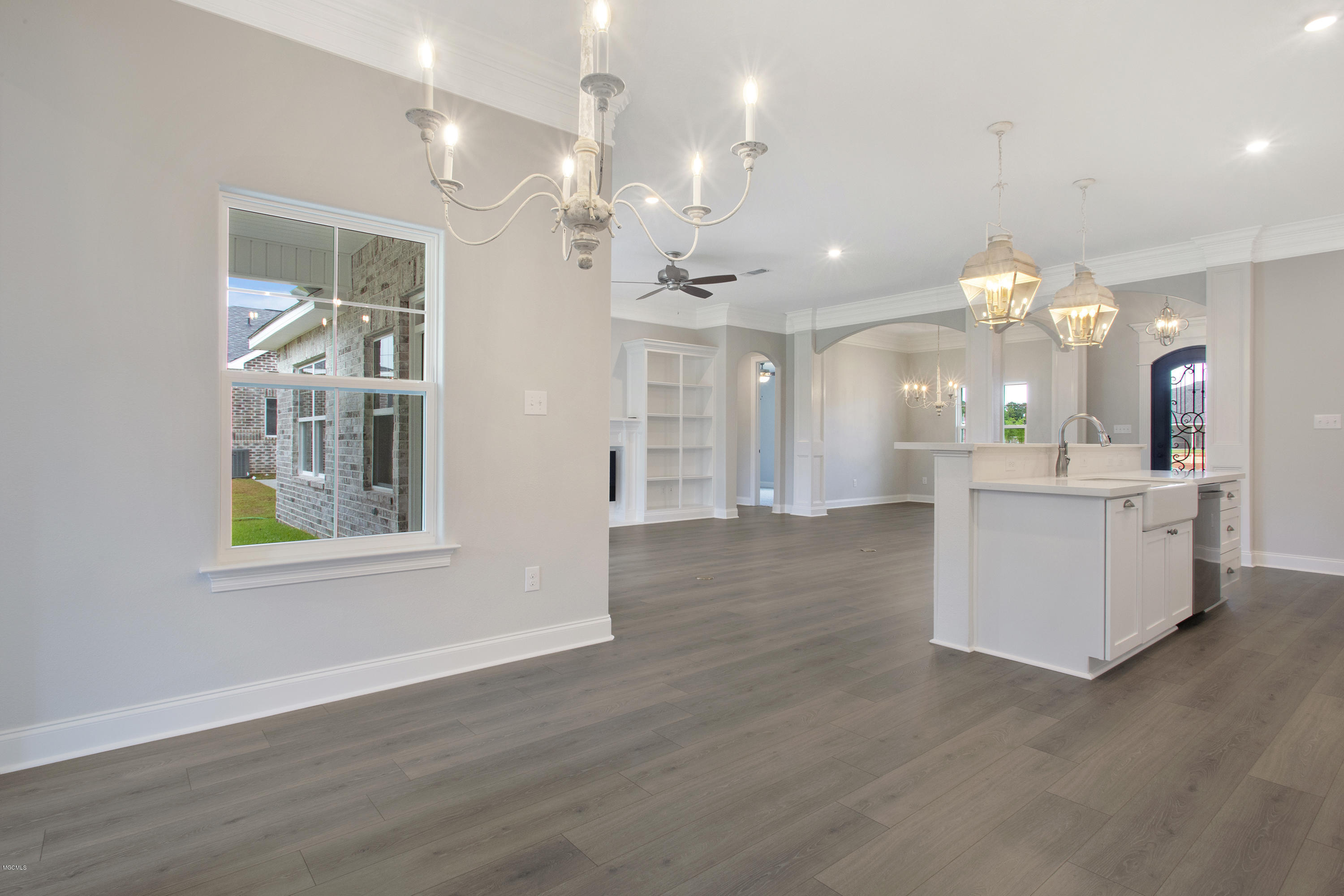 2976 Rue Michelle Biloxi, MS 39532 - Photo 13 of 30 015