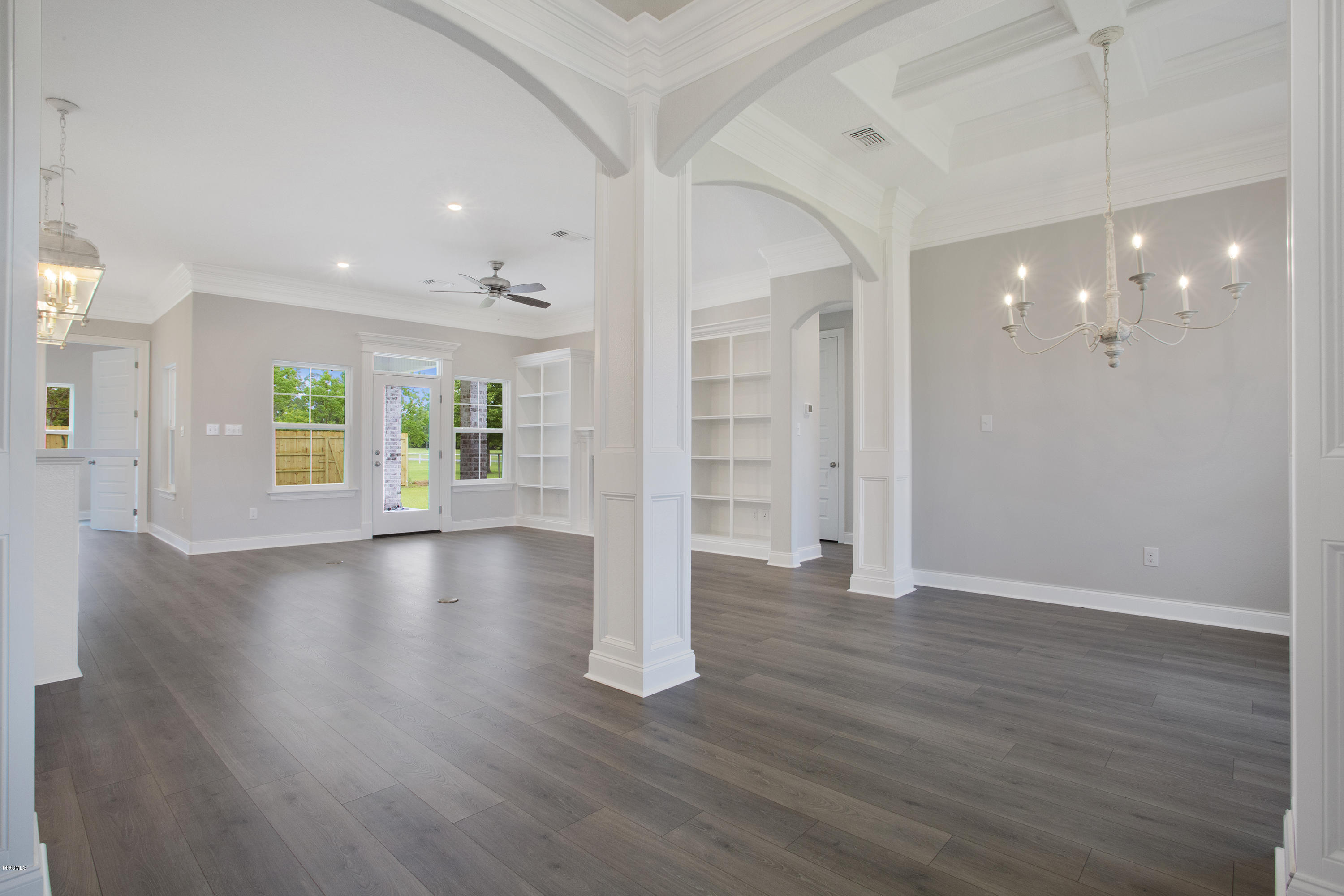 2976 Rue Michelle Biloxi, MS 39532 - Photo 2 of 30 004