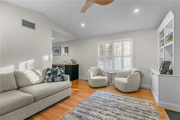 $4,900 | 137 Prospect Lane, Portsmouth, RI 02871