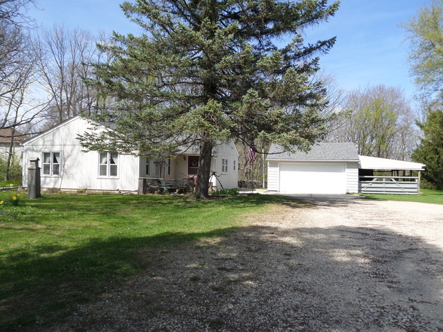 43W318 McDonald Road Elgin, IL 60124 - Photo 1 of 22