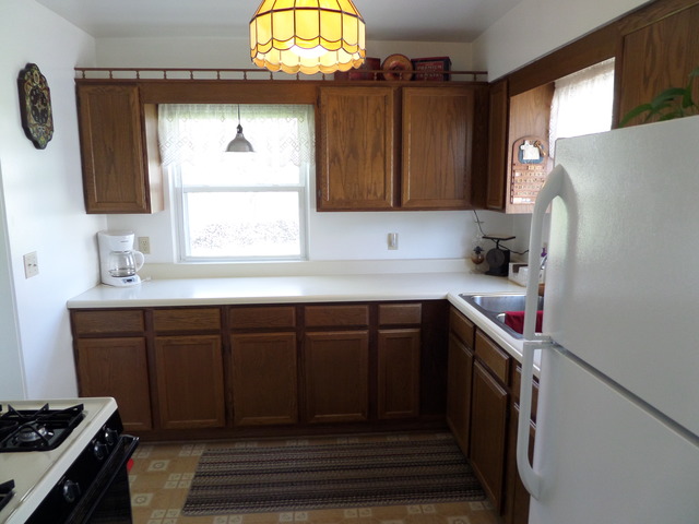 43W318 McDonald Road Elgin, IL 60124 - Photo 9 of 22