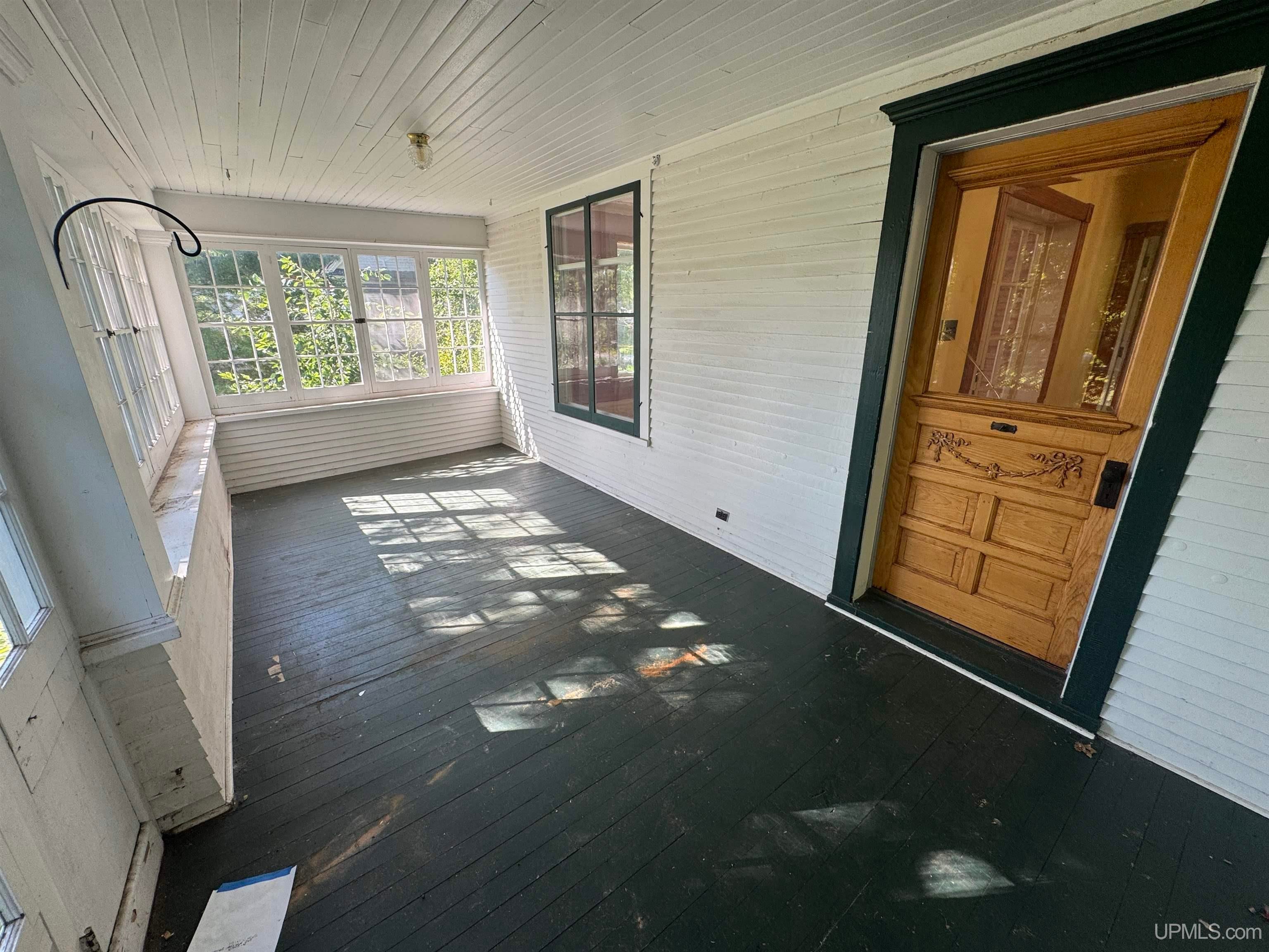 605 Ridge Road Mass City, MI 49948 - Photo 4 of 34 Gallery Image 4