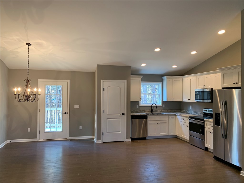 159 Bluebird Lane Starr, SC 29684 - Photo 4 of 32 Gallery Image 4