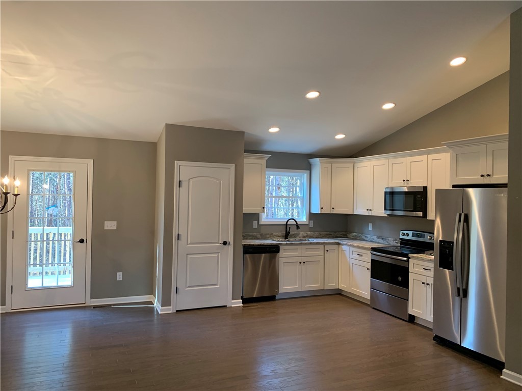 159 Bluebird Lane Starr, SC 29684 - Photo 5 of 32 Gallery Image 5
