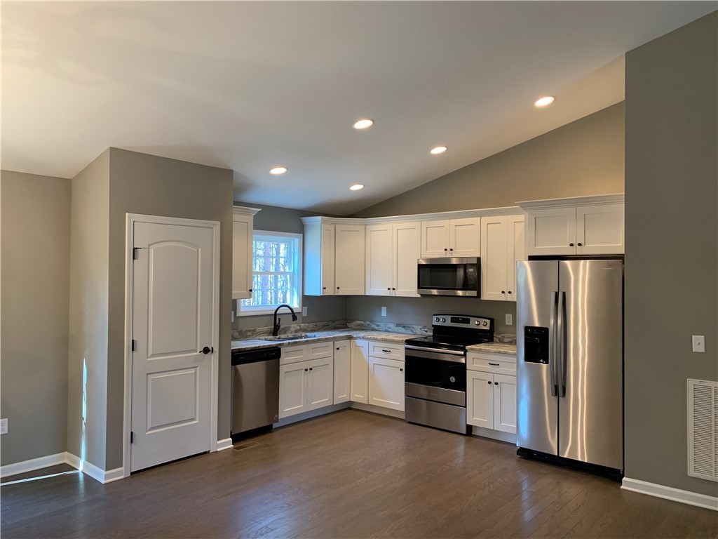 159 Bluebird Lane Starr, SC 29684 - Photo 6 of 32 Gallery Image 6